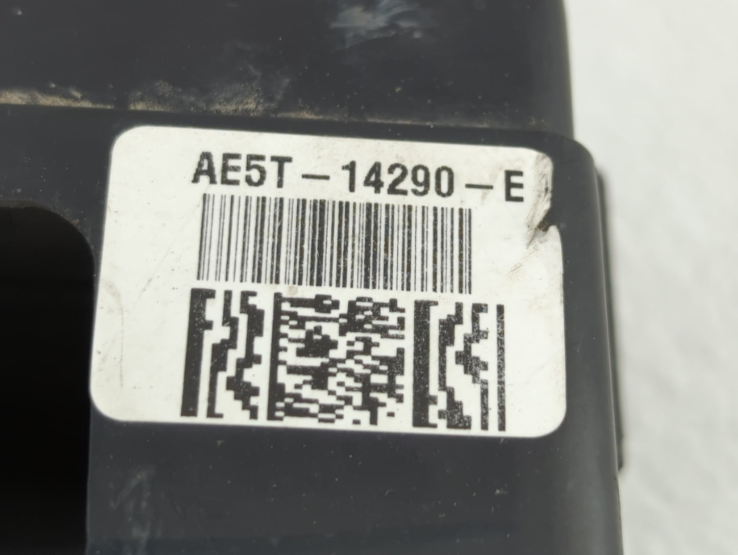 2010-2012 Ford Fusion Fusebox Fuse Box Panel Relay Module P/N:AE5T-14290-E 6E5T-14A003-AB, BE5T-14290-E Fits Fits 2010 2011 