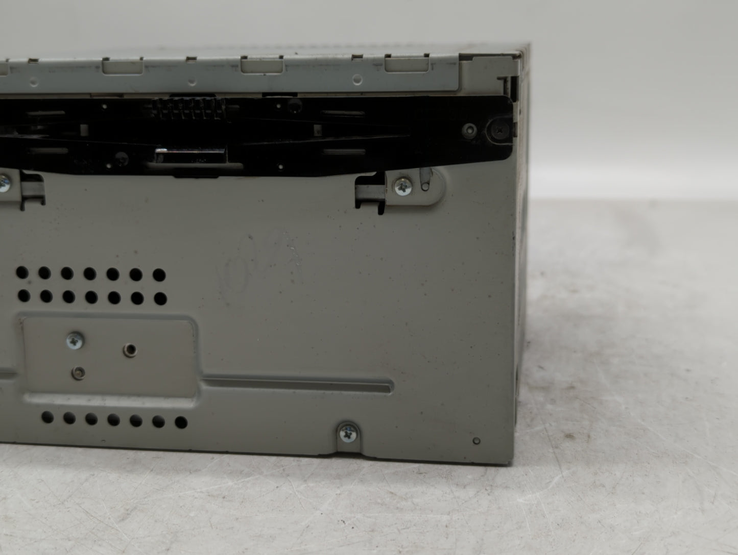 2010-2012 Ford Fusion Radio AM FM Cd Player Receiver Replacement P/N:BE5T-19C107-BA BE5T-19C157-AB Fits Fits 2010 2011 2012 