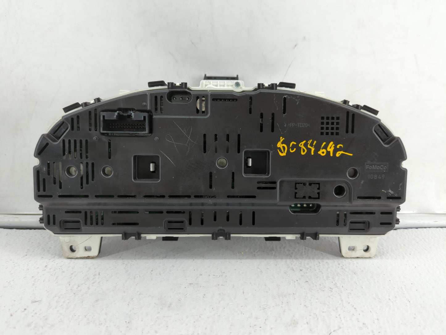 2011-2012 Ford Fusion Instrument Cluster Speedometer Gauges P/N:BE5T-10849-CD Fits Fits 2011 2012 OEM Used Auto Parts - Oemu