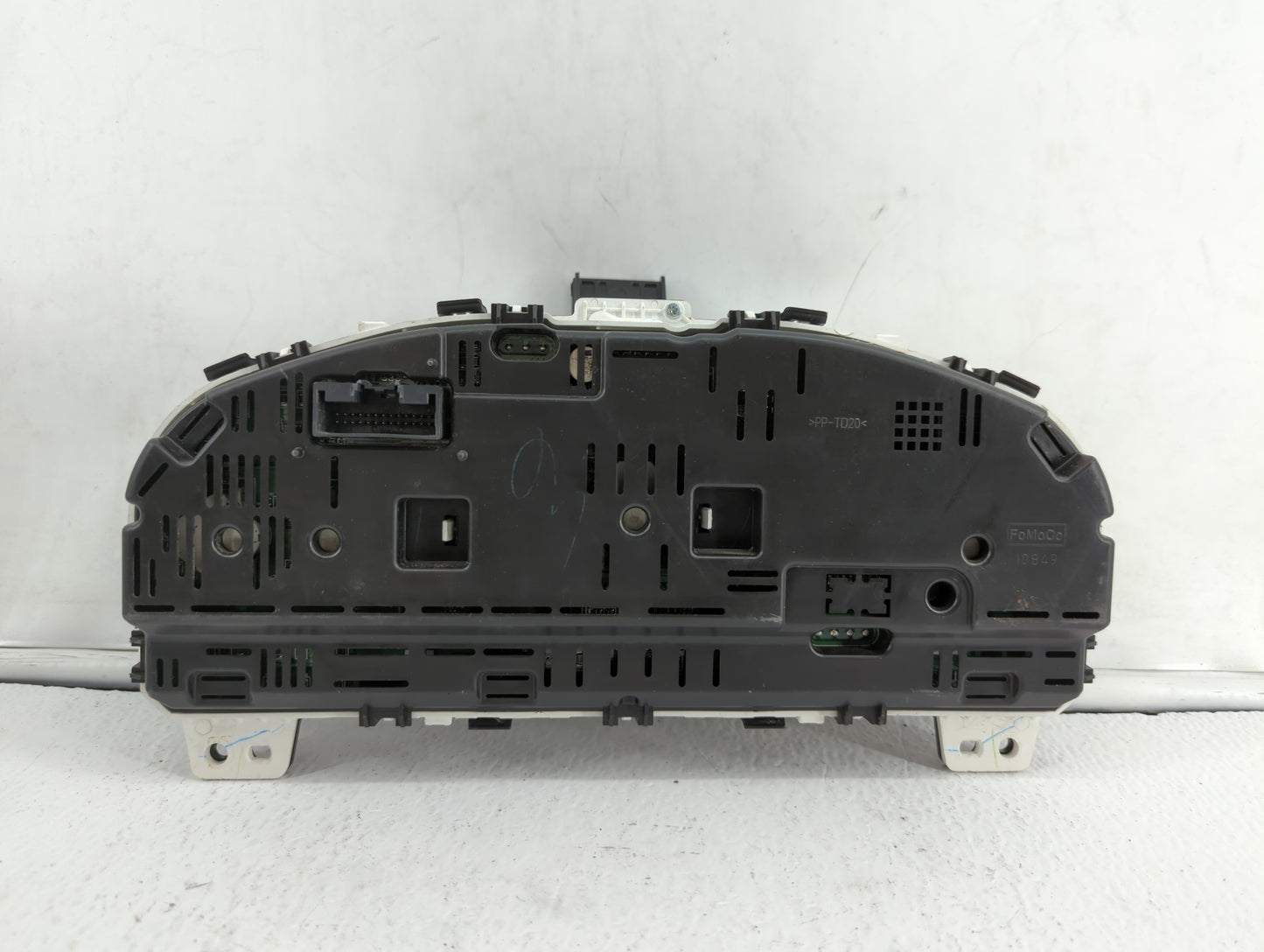 2011-2012 Ford Fusion Instrument Cluster Speedometer Gauges P/N:BE5T-10849-CD Fits Fits 2011 2012 OEM Used Auto Parts - Oemu
