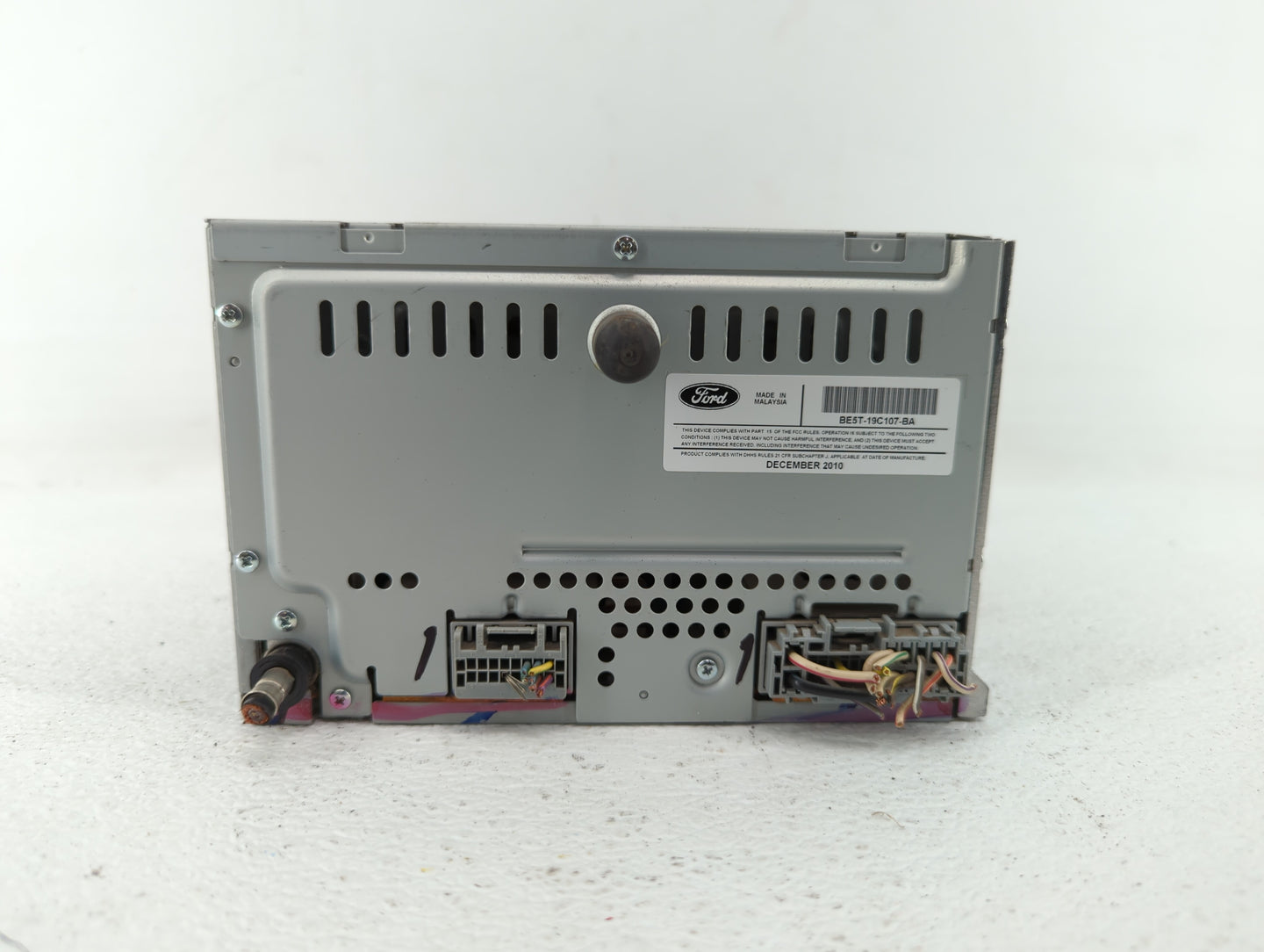 2011-2012 Ford Fusion Radio AM FM Cd Player Receiver Replacement P/N:BE5T-19C157-AB BE5T-19C107-BA Fits Fits 2011 2012 OEM U