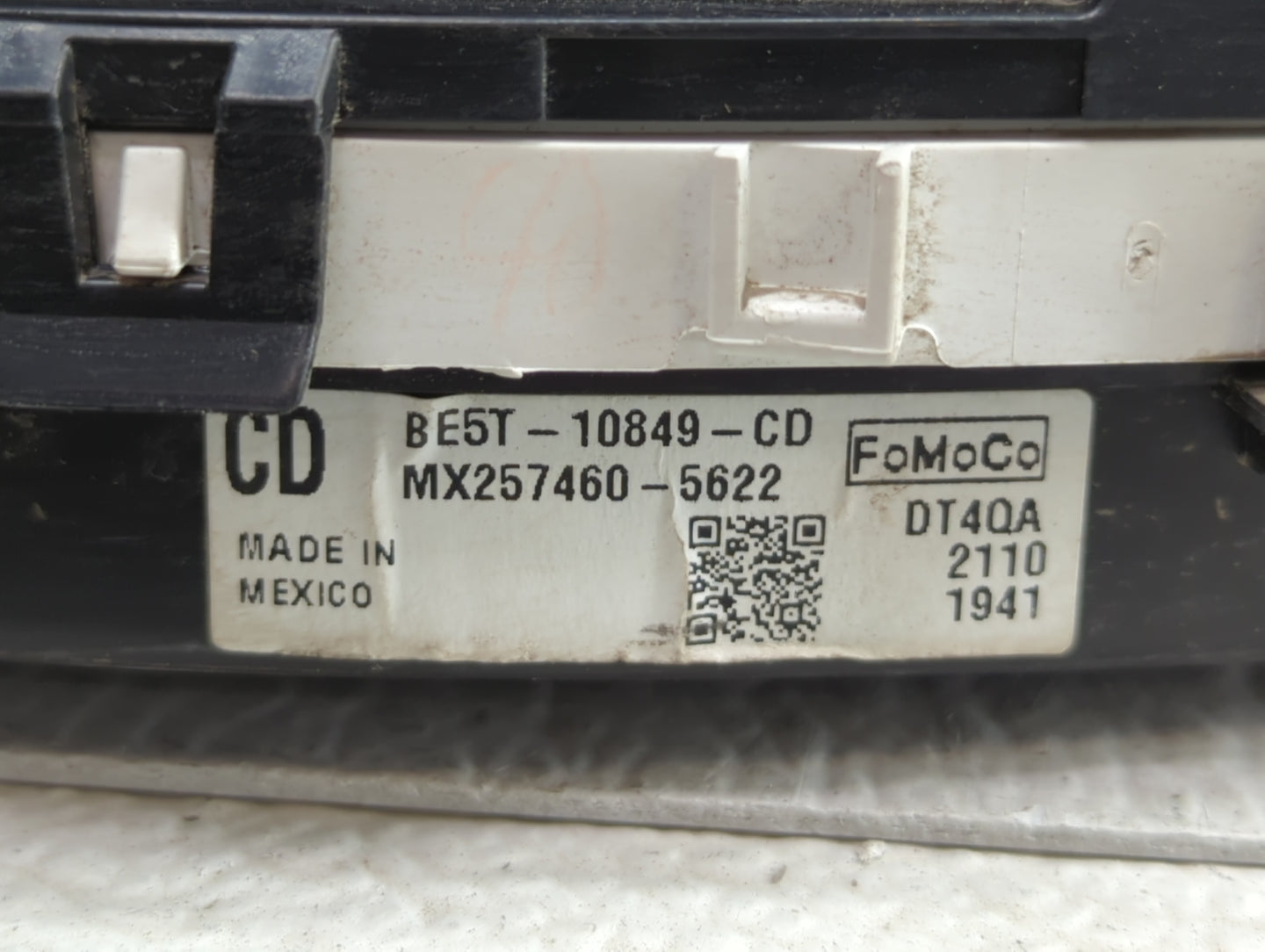 2011-2012 Ford Fusion Instrument Cluster Speedometer Gauges P/N:BE5T-10849-CD Fits Fits 2011 2012 OEM Used Auto Parts - Oemu