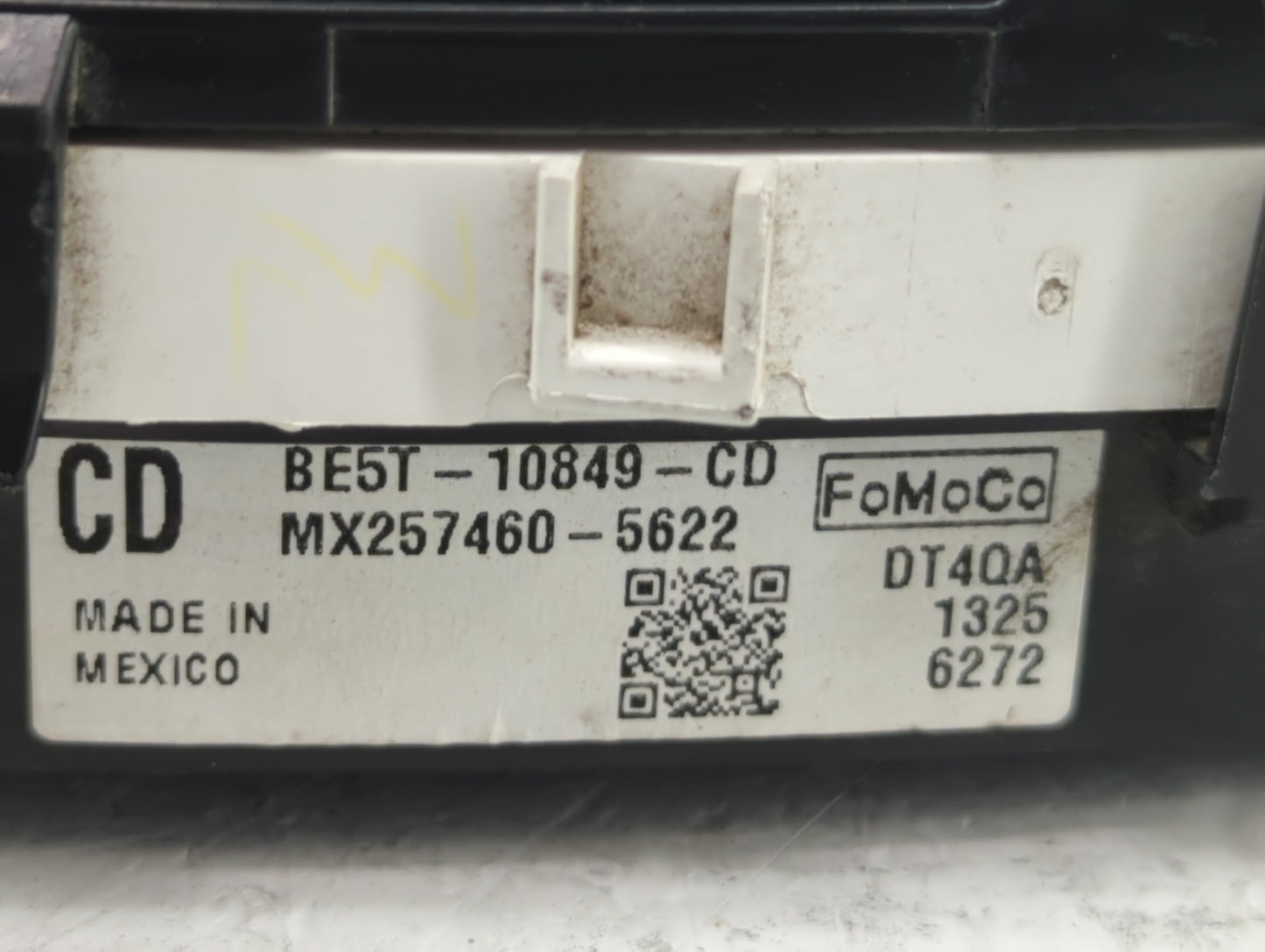 2011-2012 Ford Fusion Instrument Cluster Speedometer Gauges P/N:BE5T-10849-CD Fits Fits 2011 2012 OEM Used Auto Parts - Oemu