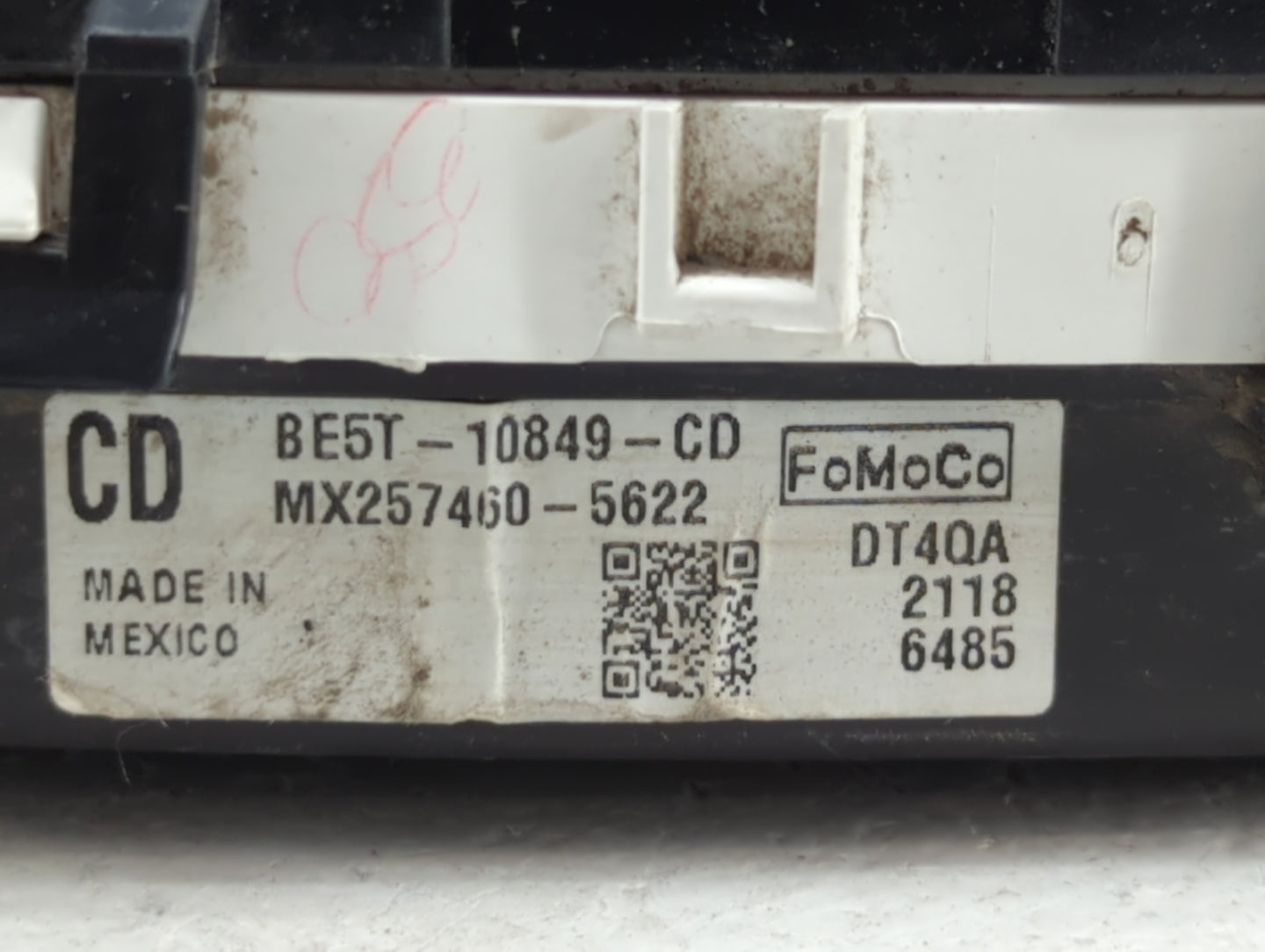 2011-2012 Ford Fusion Instrument Cluster Speedometer Gauges P/N:BE5T-10849-CD Fits Fits 2011 2012 OEM Used Auto Parts - Oemu