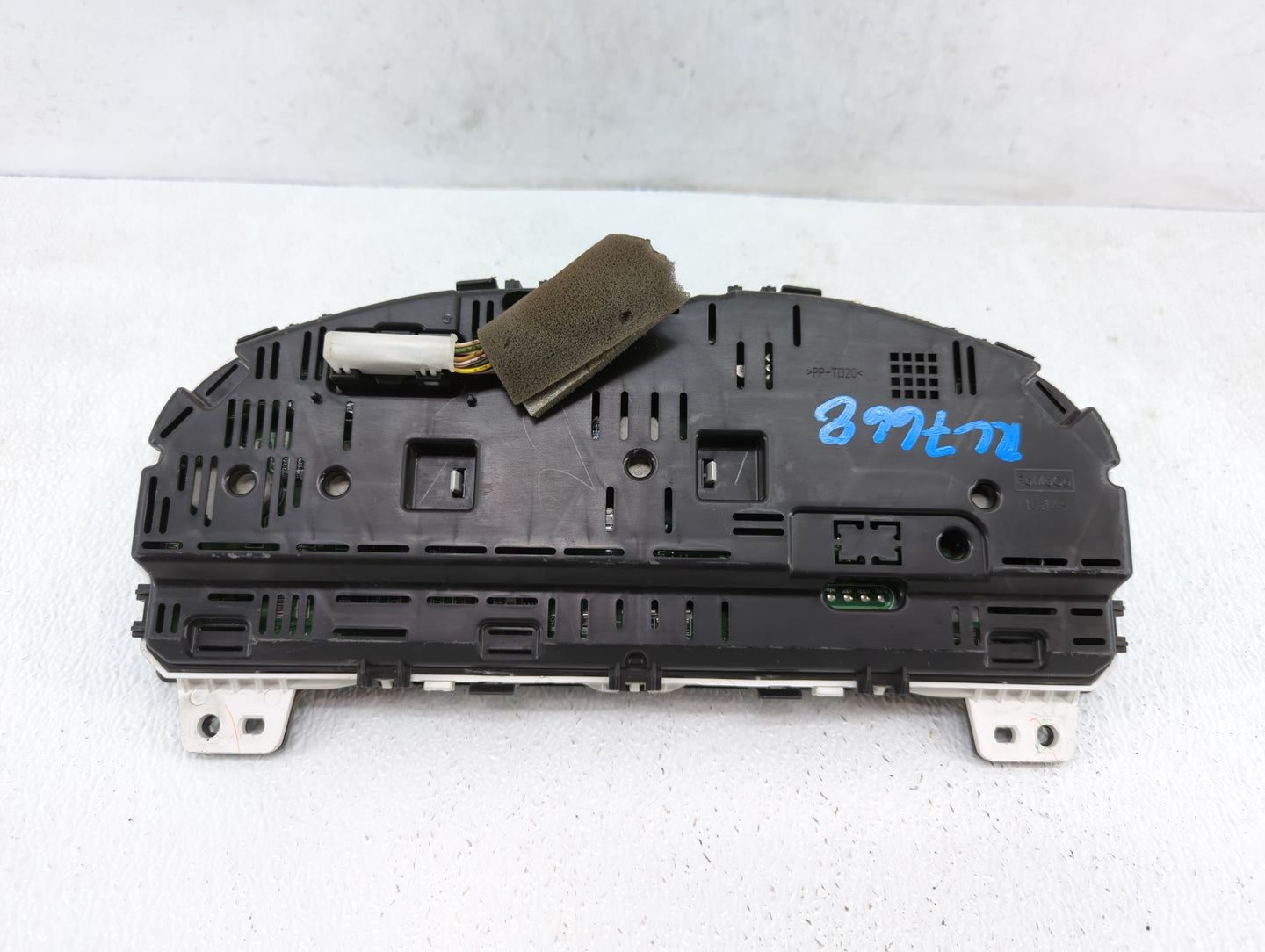 2011-2012 Ford Fusion Instrument Cluster Speedometer Gauges P/N:BE5T-10849-CD Fits Fits 2011 2012 OEM Used Auto Parts - Oemu