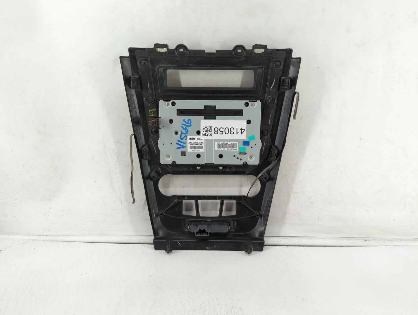 2010-2012 Ford Fusion Radio Control Panel - Oemusedautoparts1.com