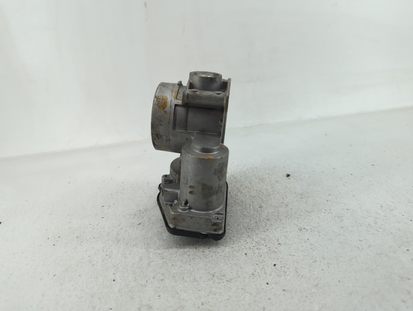 2010-2012 Ford Fusion Throttle Body P/N:9L8E-BC DS7E-9F991-AF, DS7Z-A, DS7Z-D, DS7E-9F991-AJ Fits Fits 2009 2010 2011 2012 O