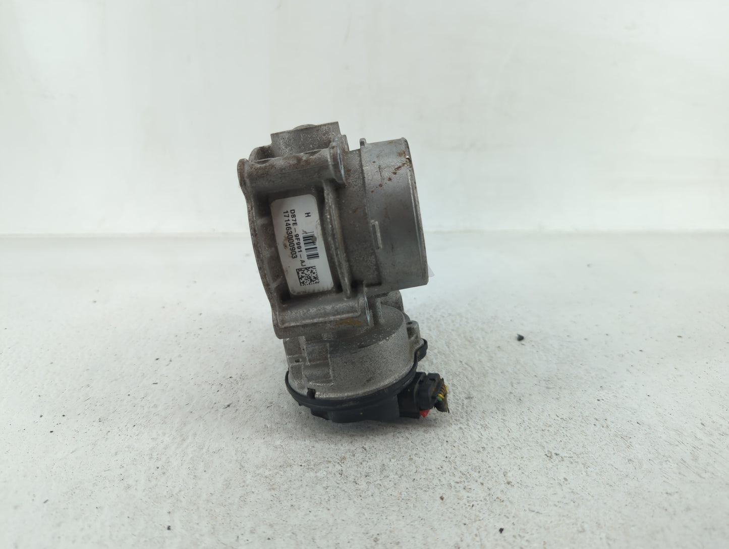 2010-2012 Ford Fusion Throttle Body P/N:9L8E-BC DS7E-9F991-AF, DS7Z-A, DS7Z-D, DS7E-9F991-AJ Fits Fits 2009 2010 2011 2012 O