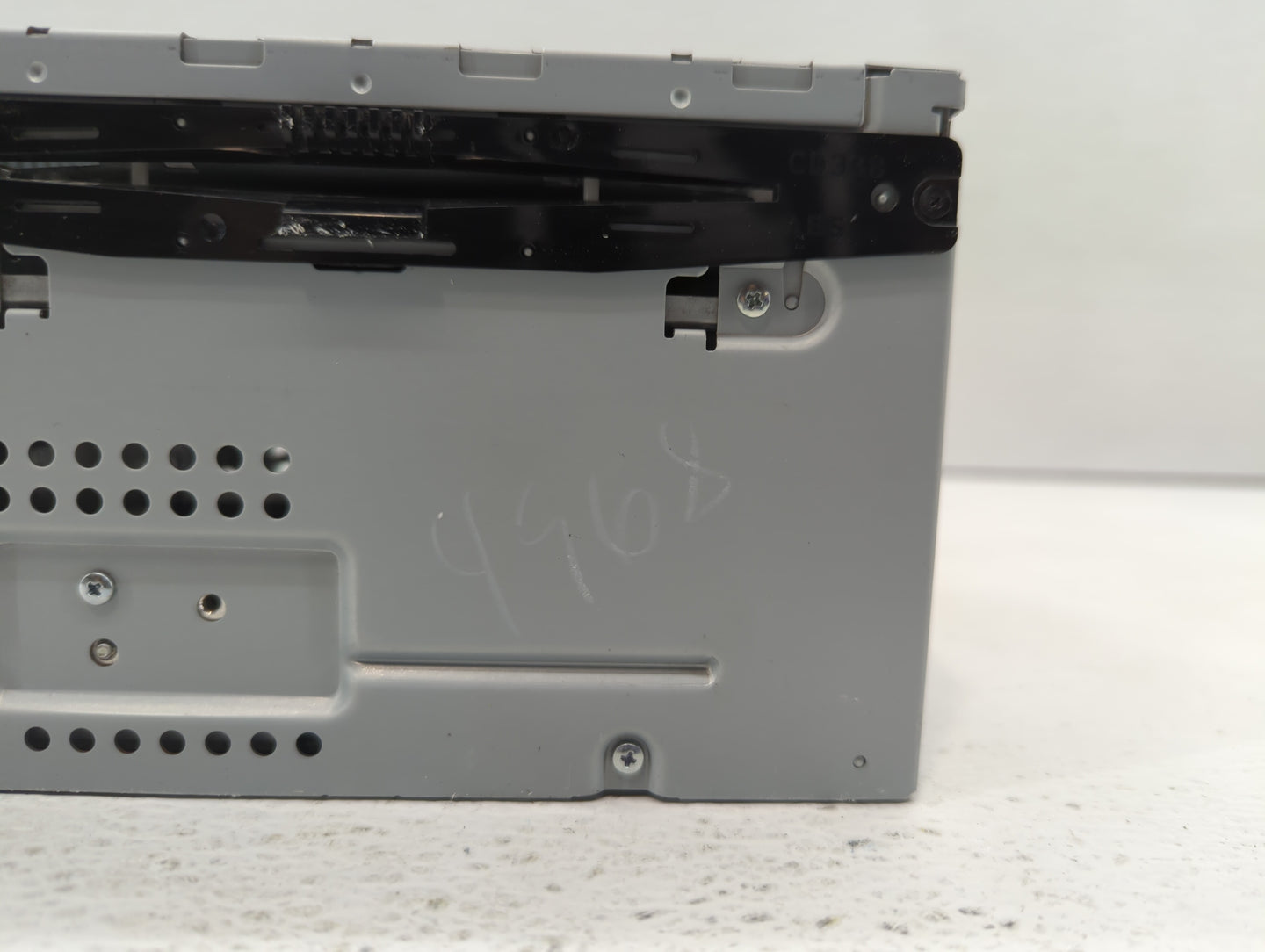 2010-2012 Ford Fusion Am Fm Cd Player Radio Receiver - Oemusedautoparts1.com