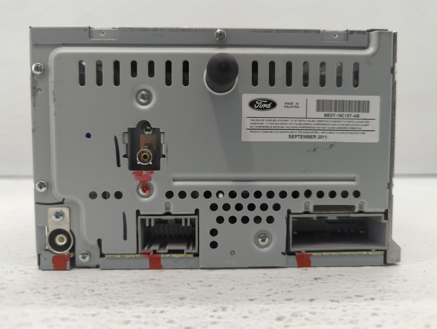 2010-2012 Ford Fusion Am Fm Cd Player Radio Receiver - Oemusedautoparts1.com