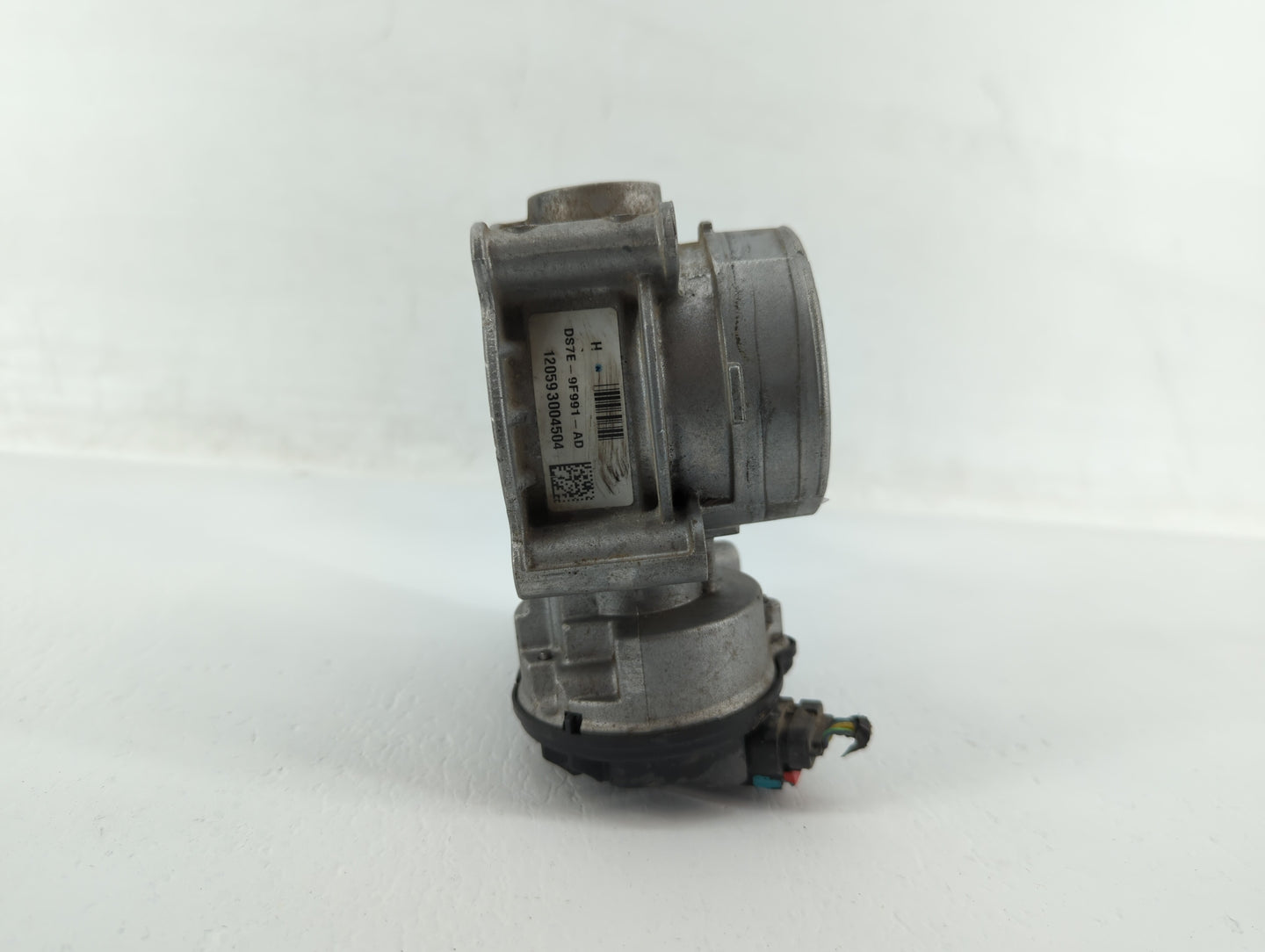 2010-2012 Ford Fusion Throttle Body P/N:DS7E-9F991-AD 9L8E-BF, DS7E-9F991-AK, 9L8E-BC, DS7E-9F991-AF Fits Fits 2009 2010 201