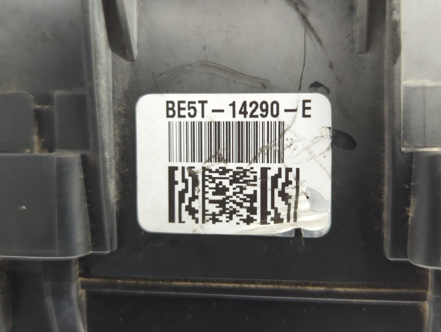 2010-2012 Ford Fusion Fusebox Fuse Box Panel Relay Module P/N:7E5T-14A003-BA AE5T-14290-E, 6E5T-14A003-AB Fits Fits 2010 201