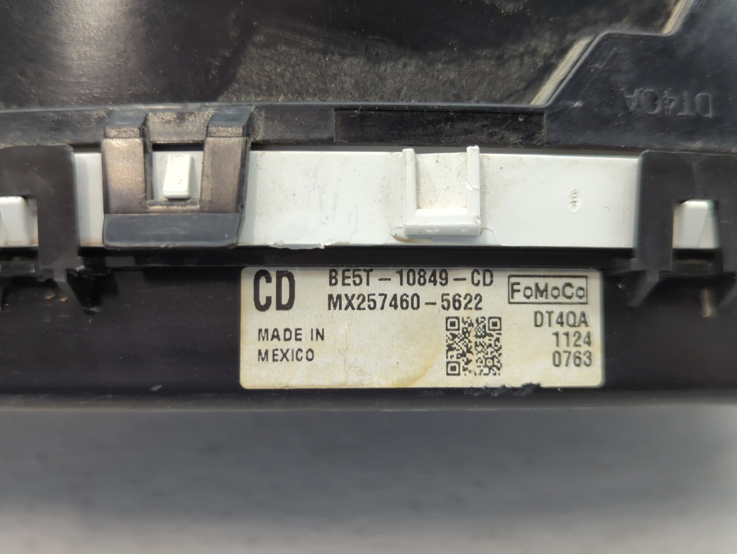 2011-2012 Ford Fusion Instrument Cluster Speedometer Gauges P/N:BE5T-10849-CD Fits Fits 2011 2012 OEM Used Auto Parts - Oemu