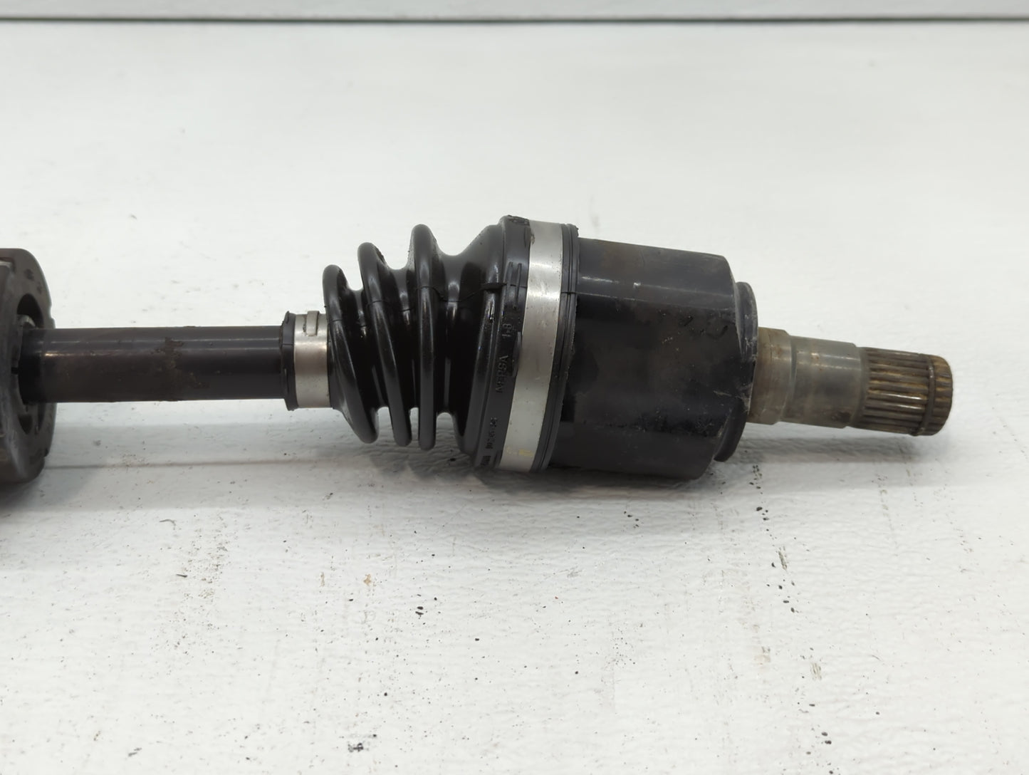 2010-2012 Ford Fusion Axle Shaft Front Passenger Cv C/v - Oemusedautoparts1.com