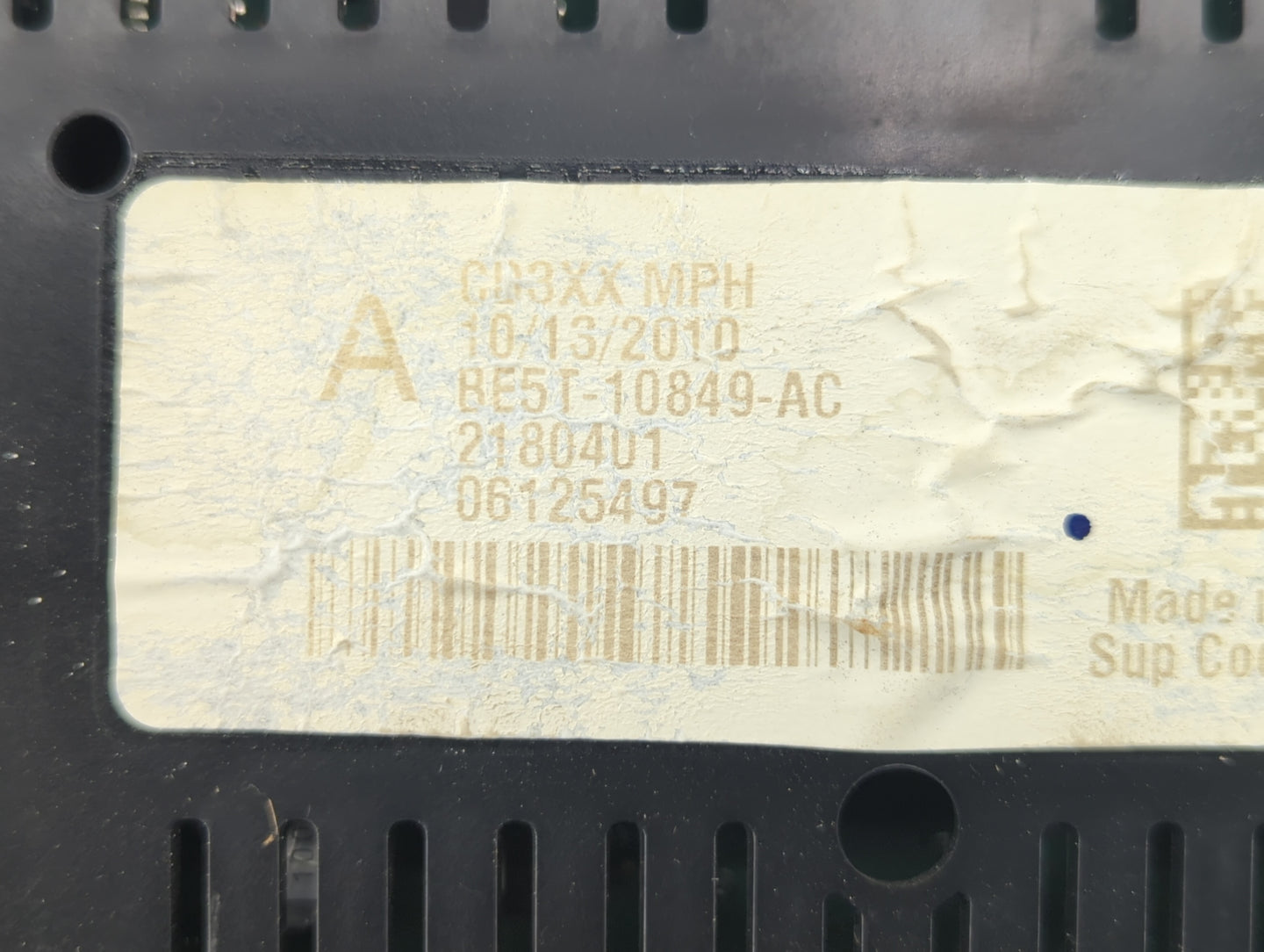 2011-2012 Ford Fusion Instrument Cluster Speedometer Gauges P/N:BE5T-10849-AC BE5T-10849-AD Fits Fits 2011 2012 OEM Used Aut