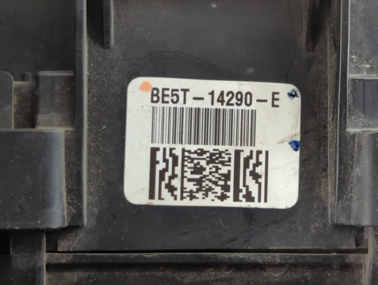 2010-2012 Ford Fusion Fusebox Fuse Box Panel Relay Module P/N:BE5T-14290-E Fits Fits 2010 2011 2012 OEM Used Auto Parts - Oe