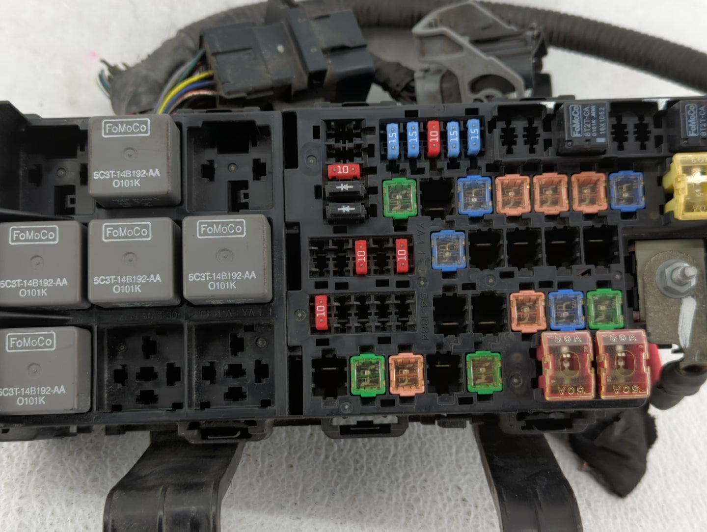 2010-2012 Ford Fusion Fusebox Fuse Box Panel Relay Module P/N:BE5T-14290-E Fits Fits 2010 2011 2012 OEM Used Auto Parts - Oe