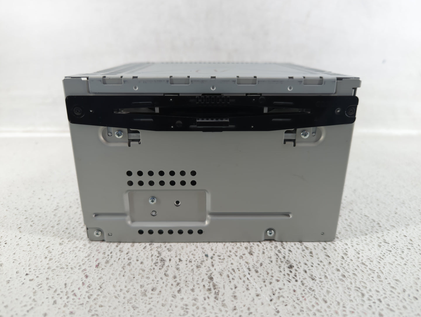 2010-2012 Ford Fusion Radio AM FM Cd Player Receiver Replacement P/N:BE5T-19C157-AB Fits Fits 2010 2011 2012 OEM Used Auto P