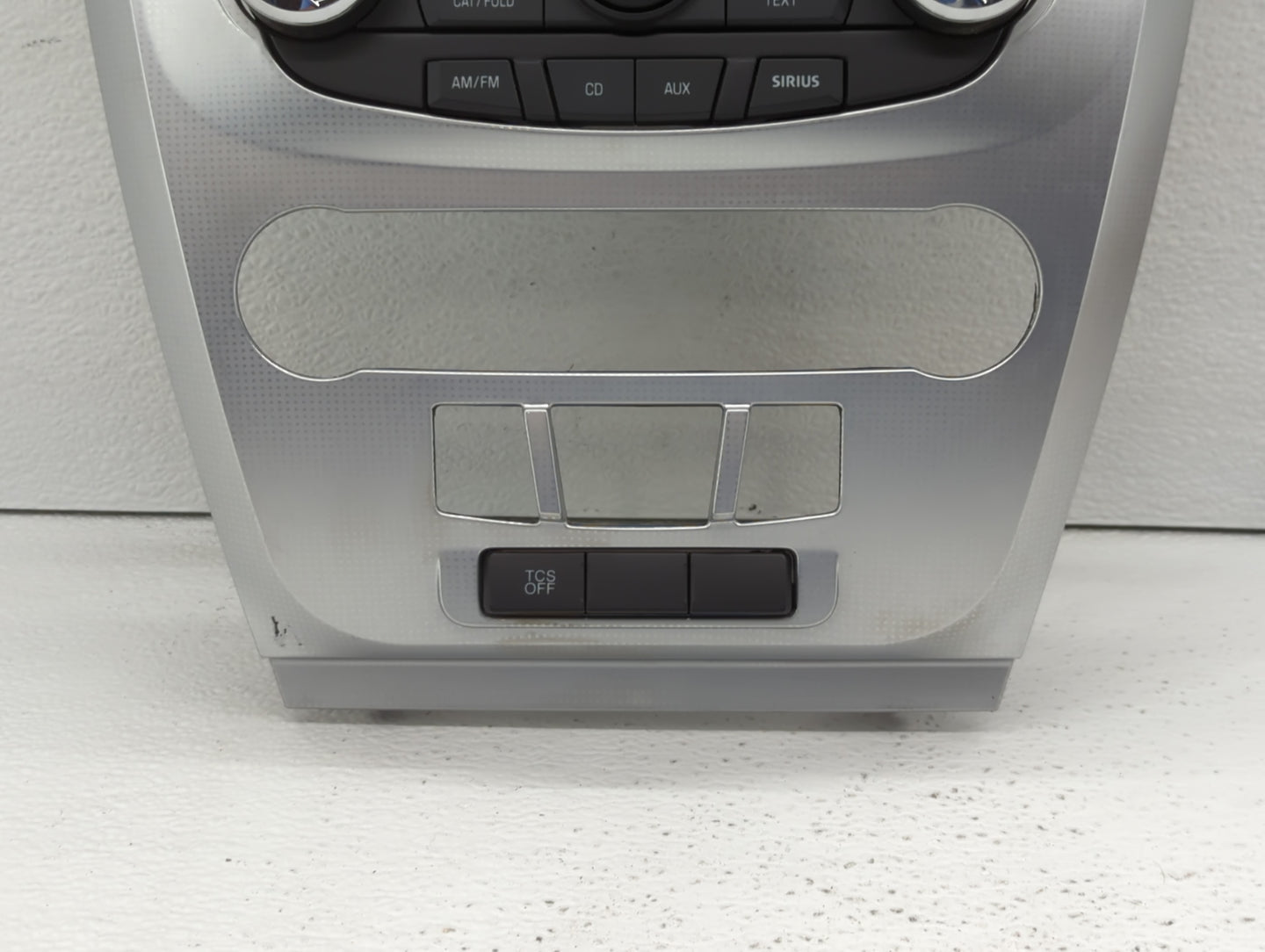 2010-2012 Ford Fusion Radio Control Panel - Oemusedautoparts1.com
