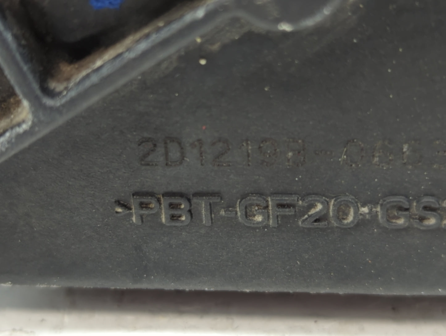 2010-2012 Ford Fusion Throttle Body P/N:2D12198-060 Fits Fits 2009 2010 2011 2012 OEM Used Auto Parts - Oemusedautoparts1.co
