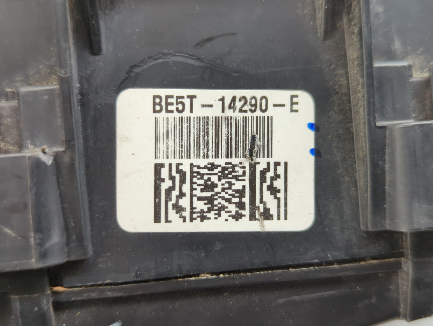 2010-2012 Ford Fusion Fusebox Fuse Box Panel Relay Module P/N:BE5T-14290-E 7E5T-14A003-BA Fits Fits 2010 2011 2012 OEM Used 