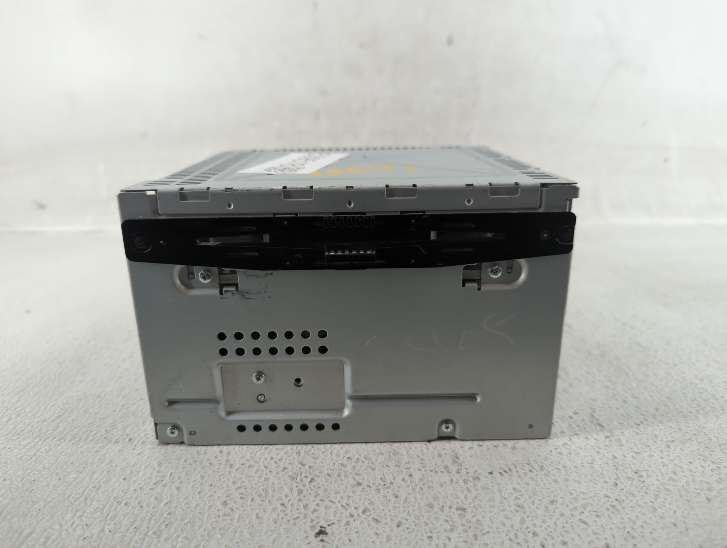 2010-2012 Ford Fusion Am Fm Cd Player Radio Receiver - Oemusedautoparts1.com