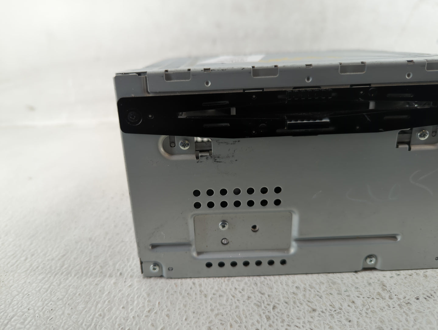 2010-2012 Ford Fusion Am Fm Cd Player Radio Receiver - Oemusedautoparts1.com