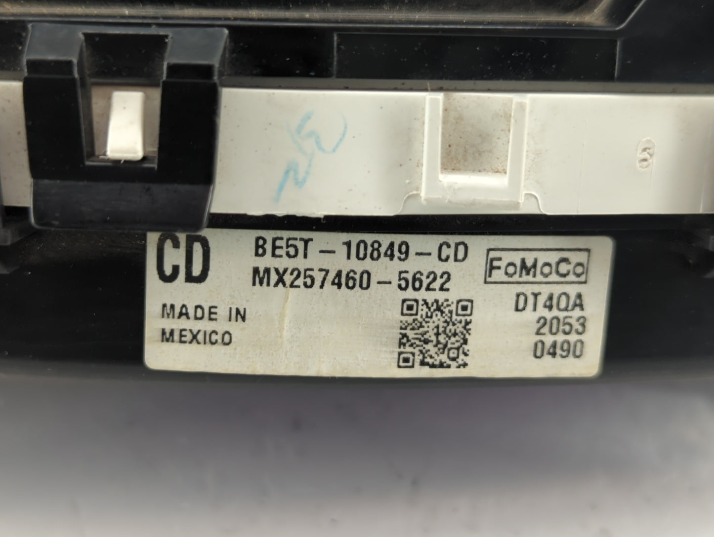 2011-2012 Ford Fusion Instrument Cluster Speedometer Gauges P/N:BE5T-10849-CD Fits Fits 2011 2012 OEM Used Auto Parts - Oemu