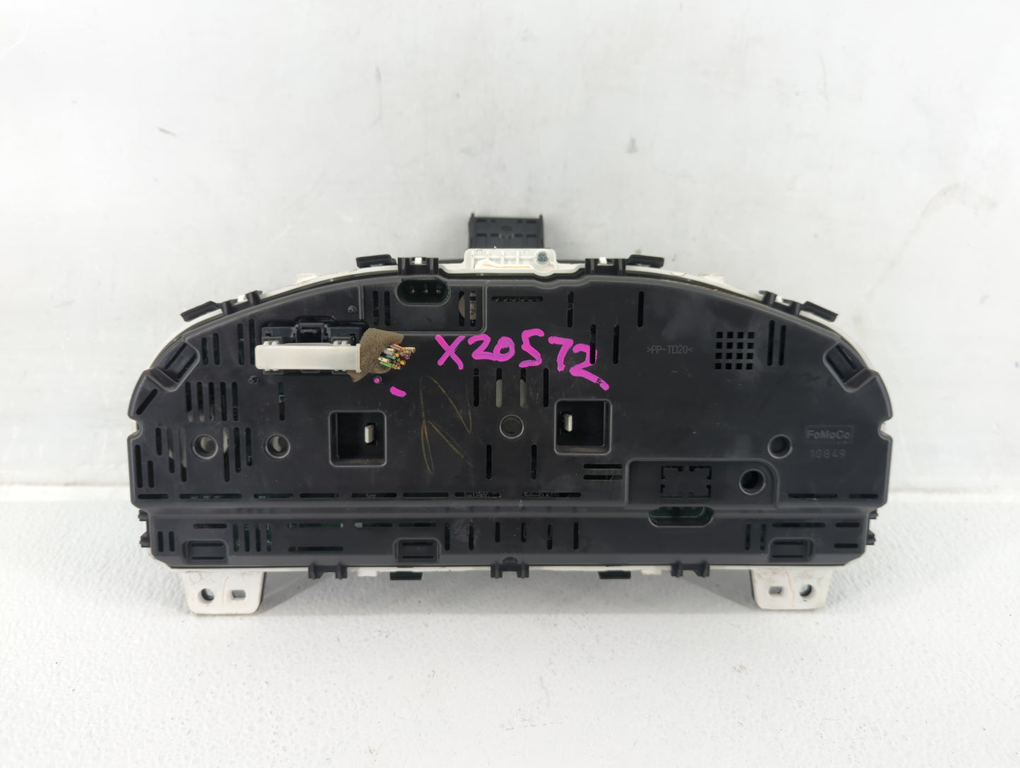 2011-2012 Ford Fusion Instrument Cluster Speedometer Gauges P/N:BE5T-10849-GD Fits Fits 2011 2012 OEM Used Auto Parts - Oemu
