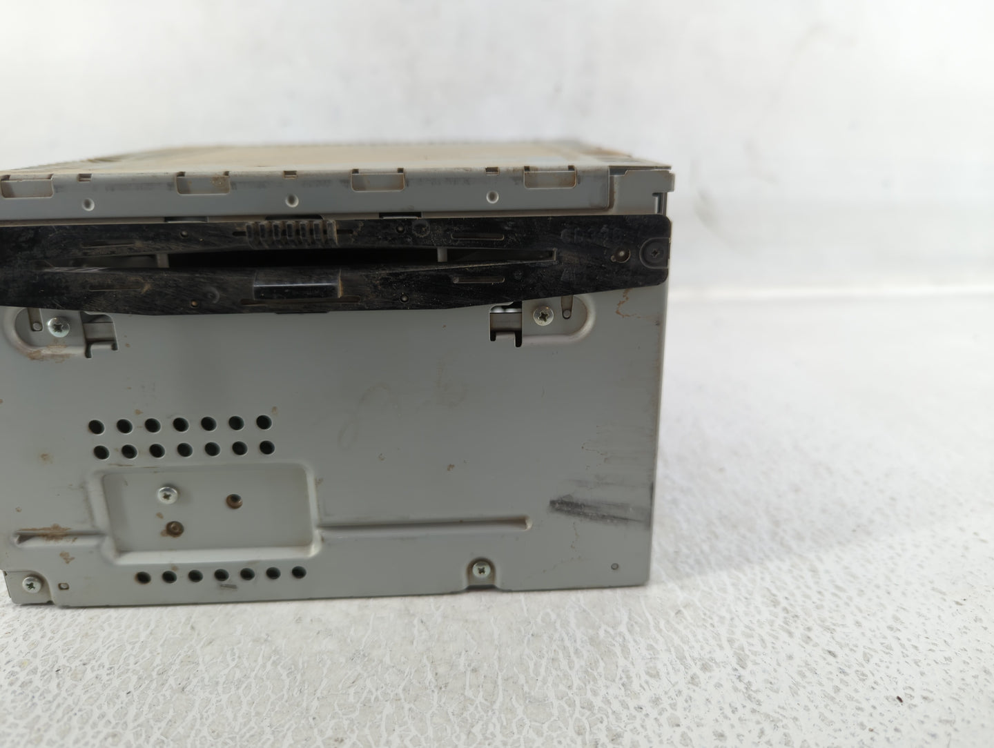 2011-2012 Ford Fusion Am Fm Cd Player Radio Receiver - Oemusedautoparts1.com