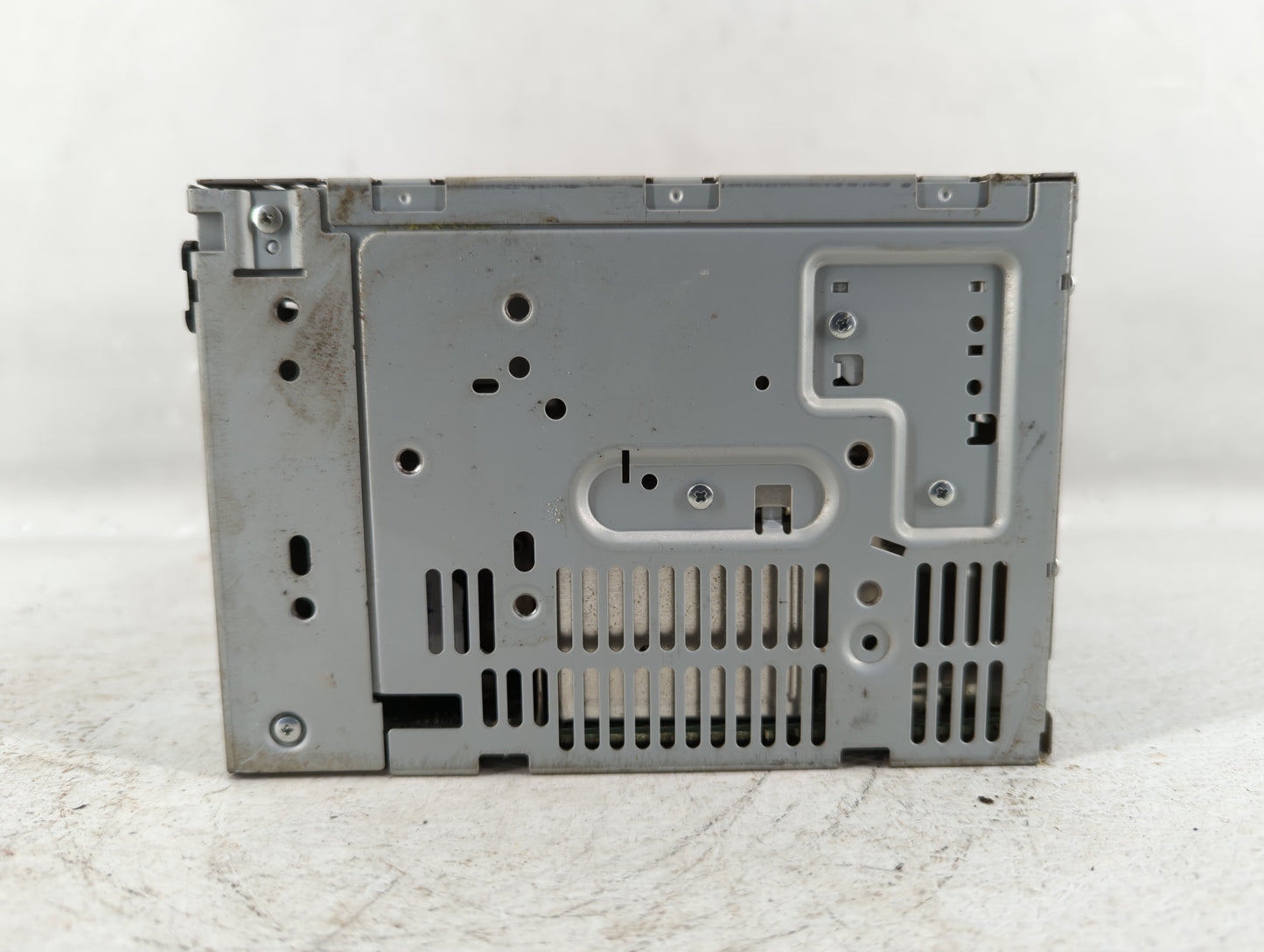 2010-2012 Ford Fusion Am Fm Cd Player Radio Receiver - Oemusedautoparts1.com