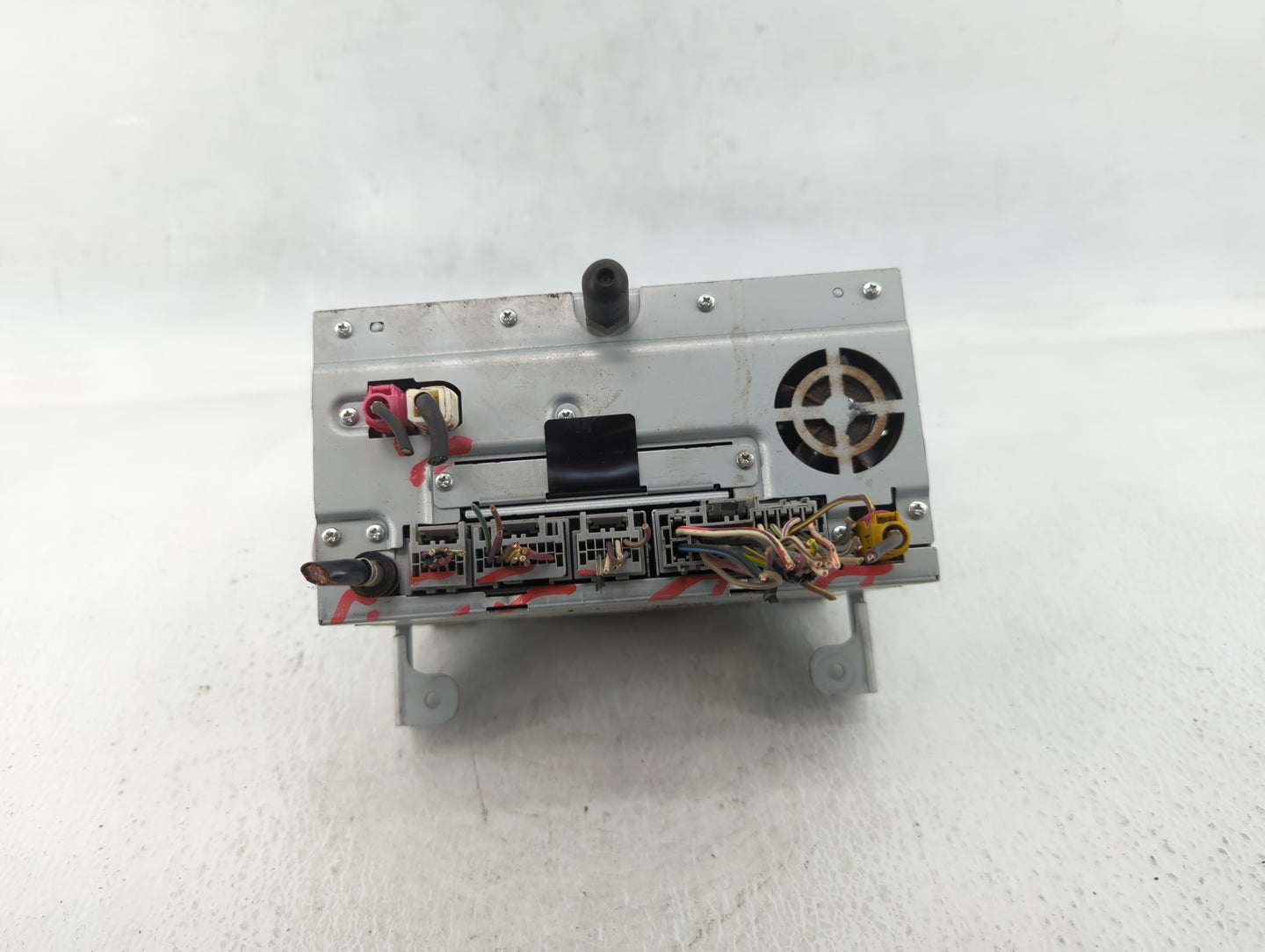 2012 Ford Fusion Radio AM FM Cd Player Receiver Replacement P/N:QX3701UA CE5T-19C156-AA Fits OEM Used Auto Parts - Oemusedau