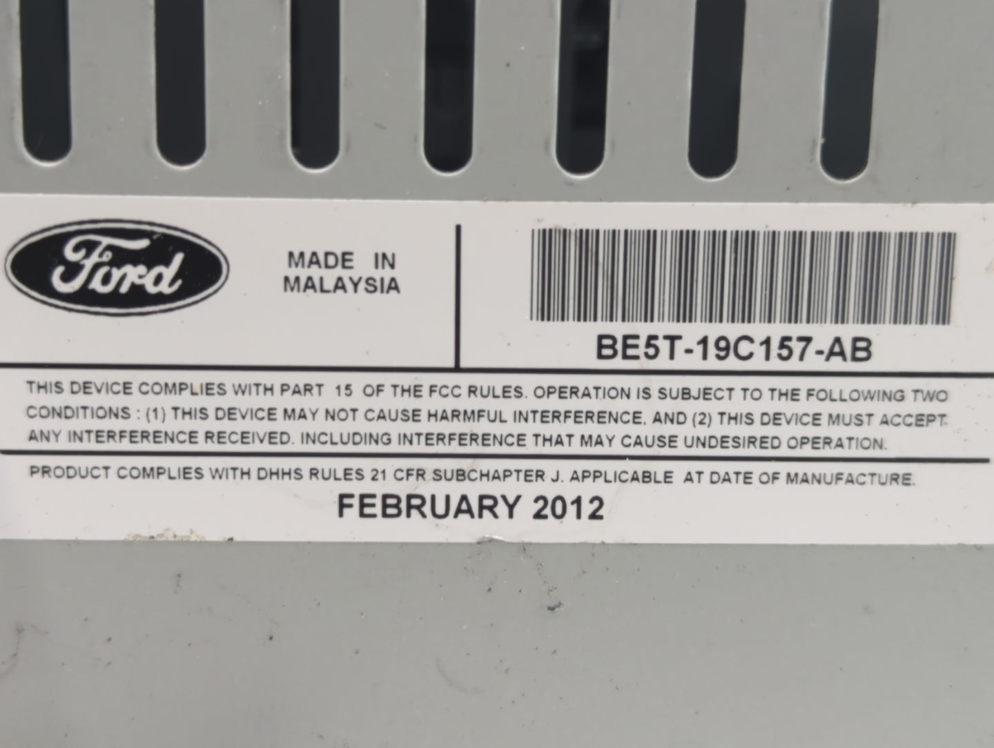 2011-2012 Ford Fusion Radio AM FM Cd Player Receiver Replacement P/N:BE5T-19C157-AB Fits Fits 2011 2012 OEM Used Auto Parts 