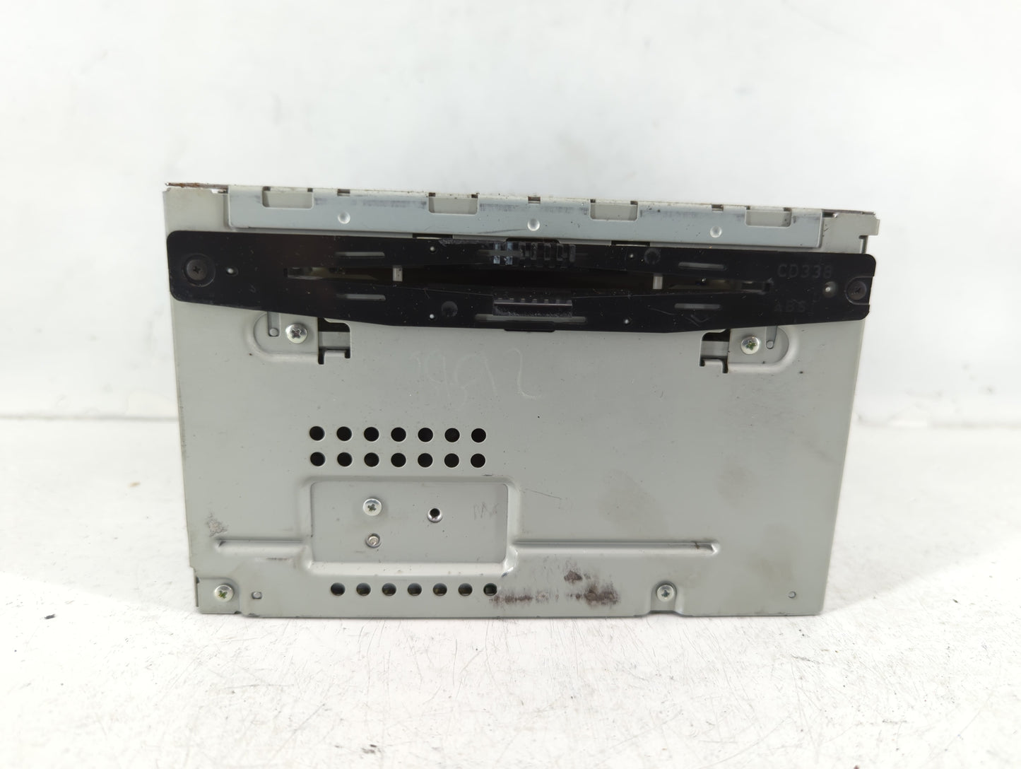 2011-2012 Ford Fusion Radio AM FM Cd Player Receiver Replacement P/N:BE5T-18D822-AB Fits Fits 2011 2012 OEM Used Auto Parts 