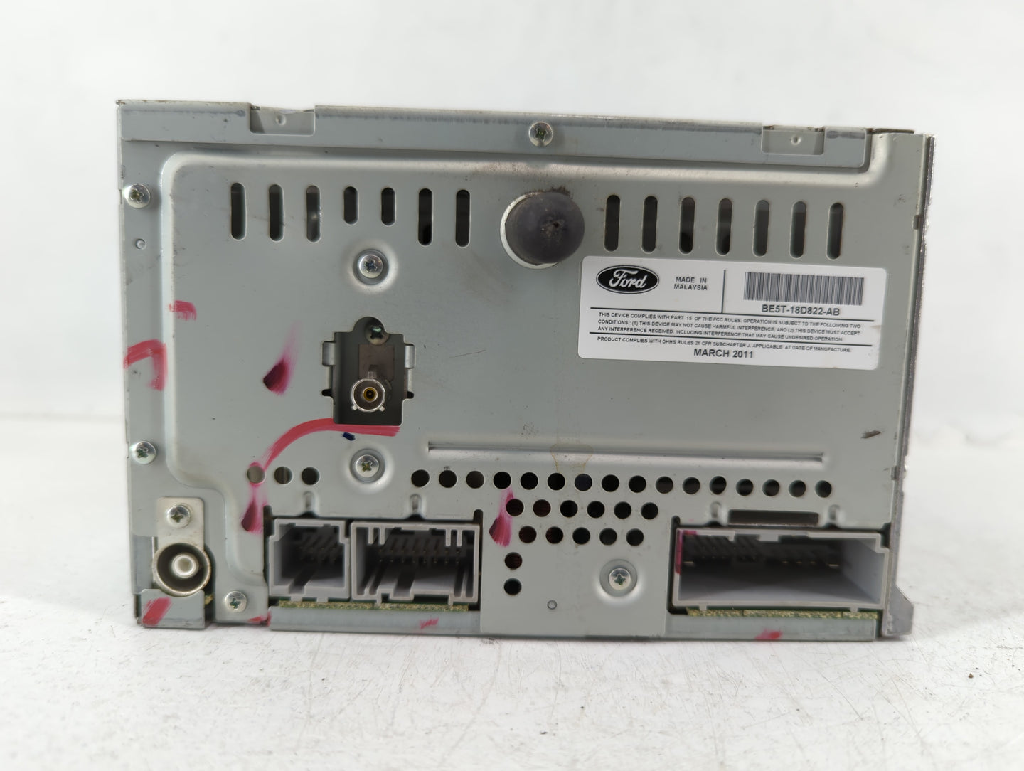 2011-2012 Ford Fusion Radio AM FM Cd Player Receiver Replacement P/N:BE5T-18D822-AB Fits Fits 2011 2012 OEM Used Auto Parts 