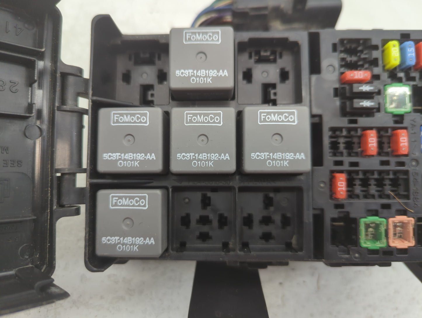2010-2012 Ford Fusion Fusebox Fuse Box Panel Relay Module P/N:BE5T-14290-H Fits Fits 2010 2011 2012 OEM Used Auto Parts - Oe