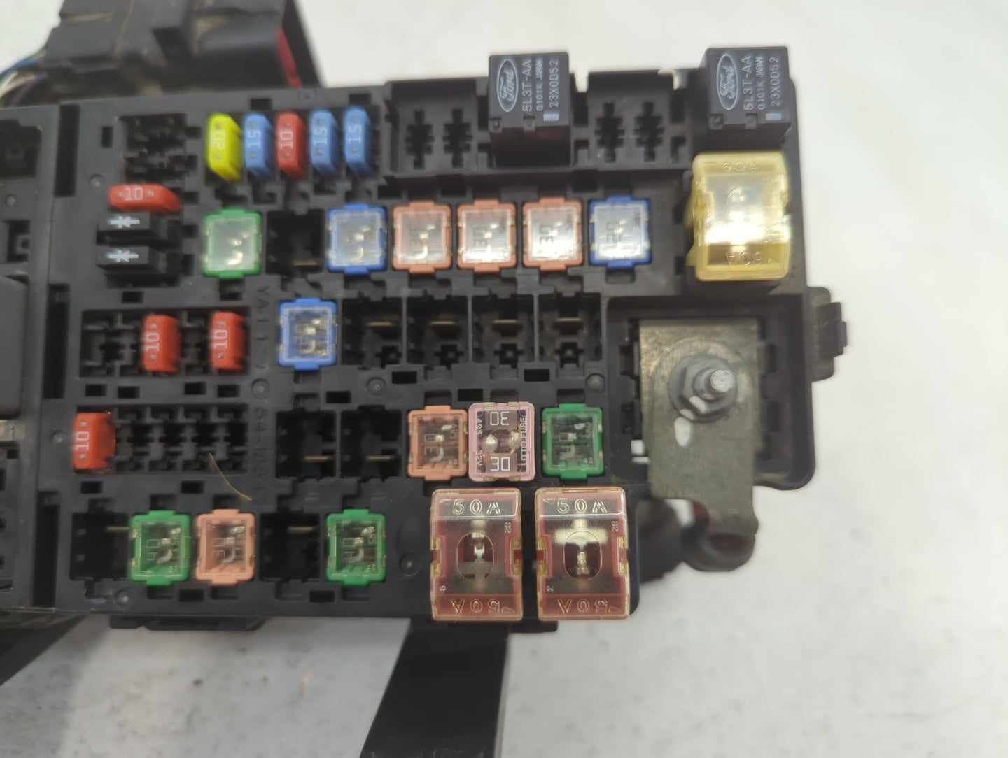 2010-2012 Ford Fusion Fusebox Fuse Box Panel Relay Module P/N:BE5T-14290-H Fits Fits 2010 2011 2012 OEM Used Auto Parts - Oe