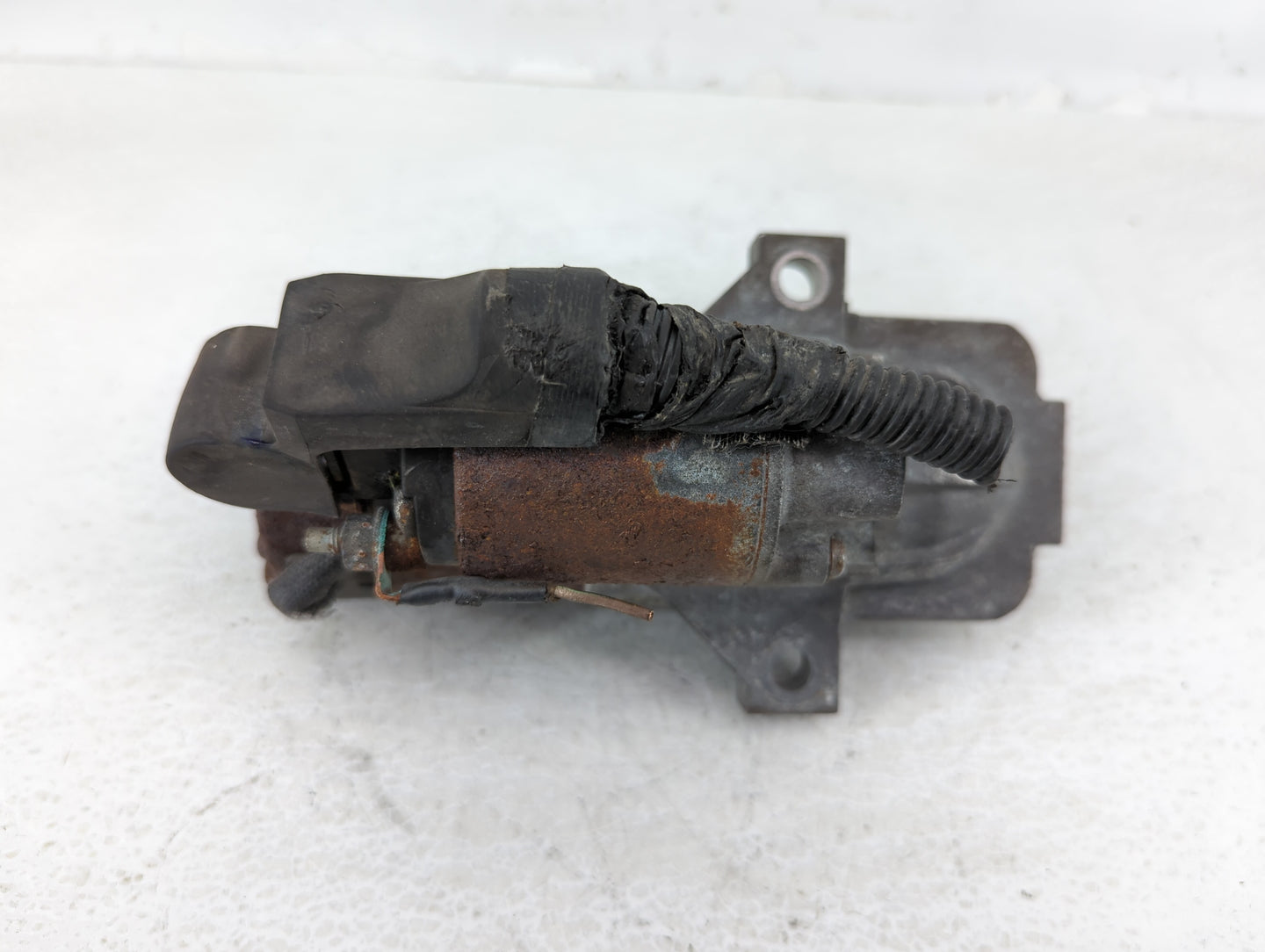 2011-2012 Ford Fusion Car Starter Motor Solenoid OEM P/N:BB5T-11000-BA 1512 A Fits OEM Used Auto Parts - Oemusedautoparts1.c