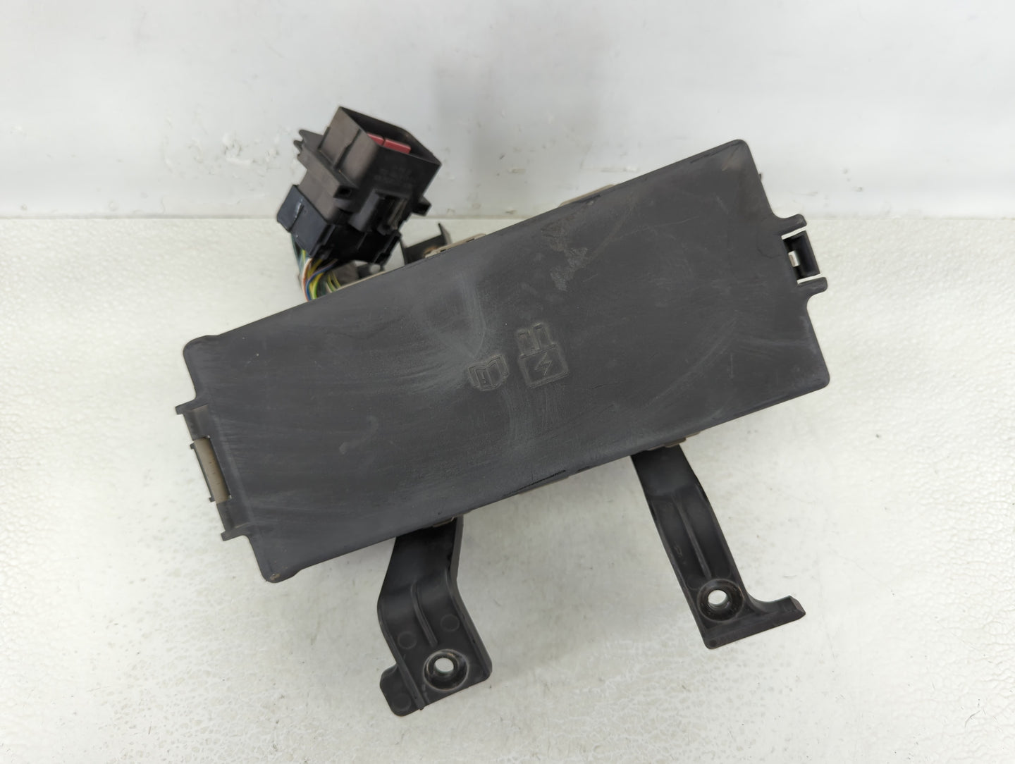 2010-2012 Ford Fusion Fusebox Fuse Box Panel Relay Module P/N:BE5T-14290-E Fits Fits 2010 2011 2012 OEM Used Auto Parts - Oe
