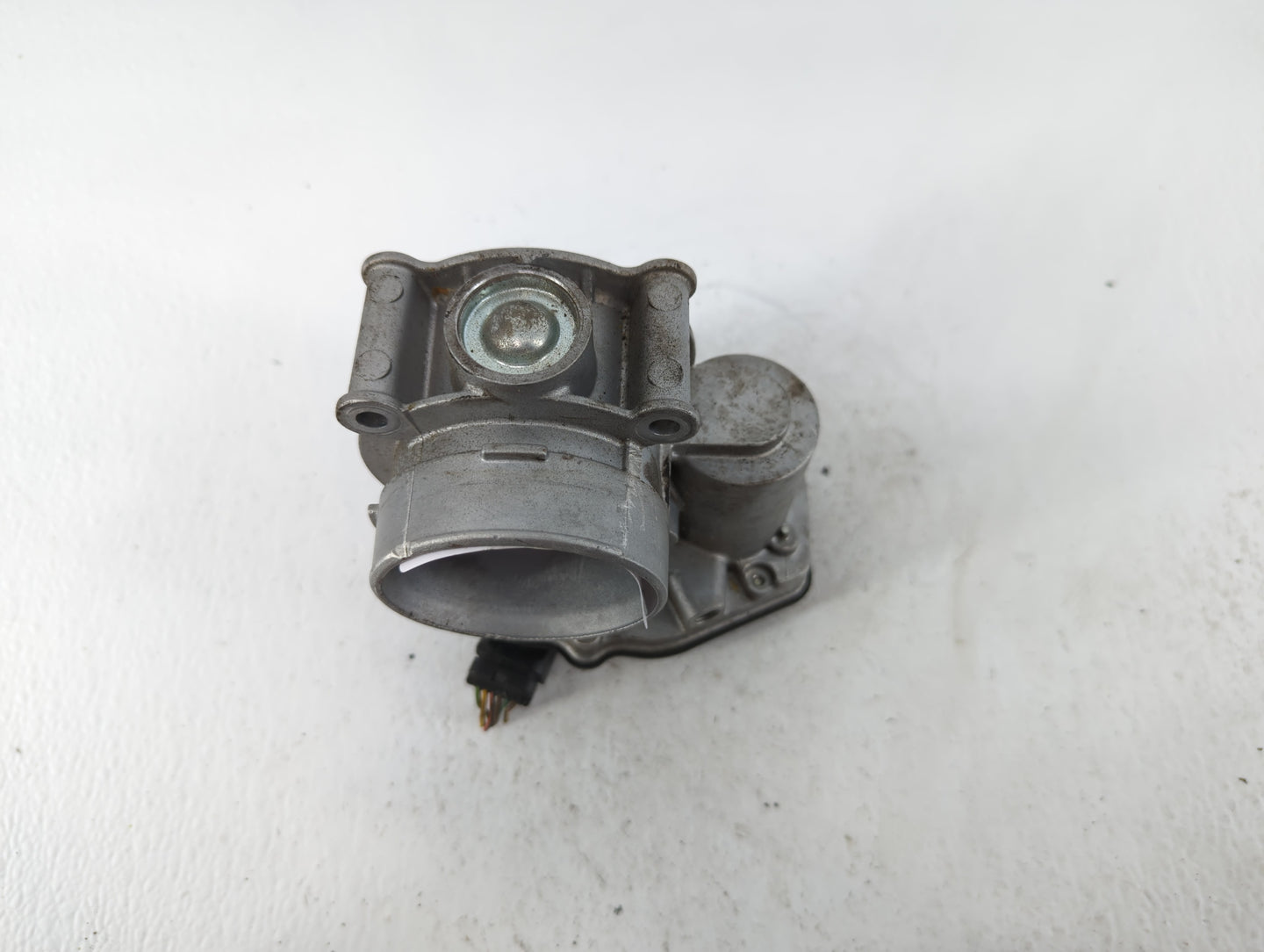 2010-2012 Ford Fusion Throttle Body P/N:DS7E-9F991-AJ Fits Fits 2009 2010 2011 2012 OEM Used Auto Parts - Oemusedautoparts1.