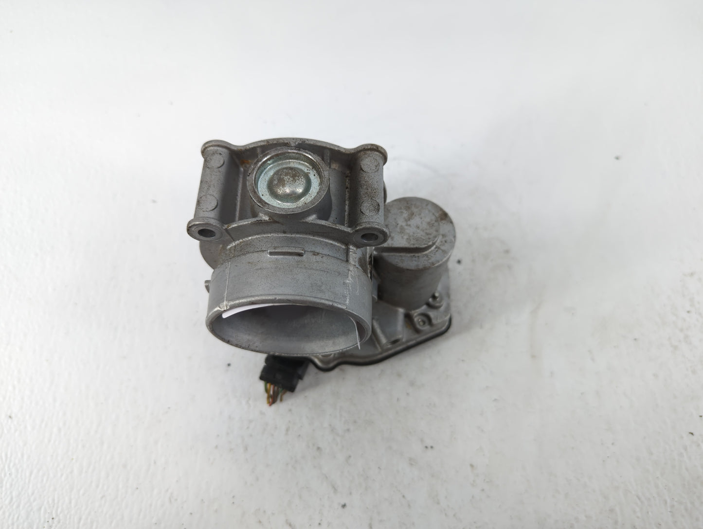 2010-2012 Ford Fusion Throttle Body P/N:DS7E-9F991-AJ Fits Fits 2009 2010 2011 2012 OEM Used Auto Parts - Oemusedautoparts1.