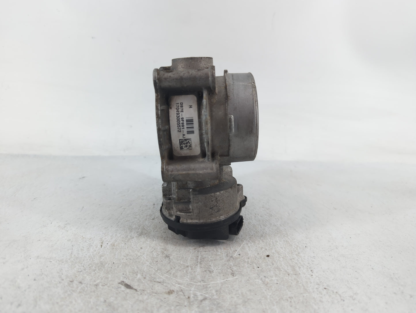 2010-2012 Ford Fusion Throttle Body P/N:DS7E-9F991-AJ Fits Fits 2009 2010 2011 2012 OEM Used Auto Parts - Oemusedautoparts1.