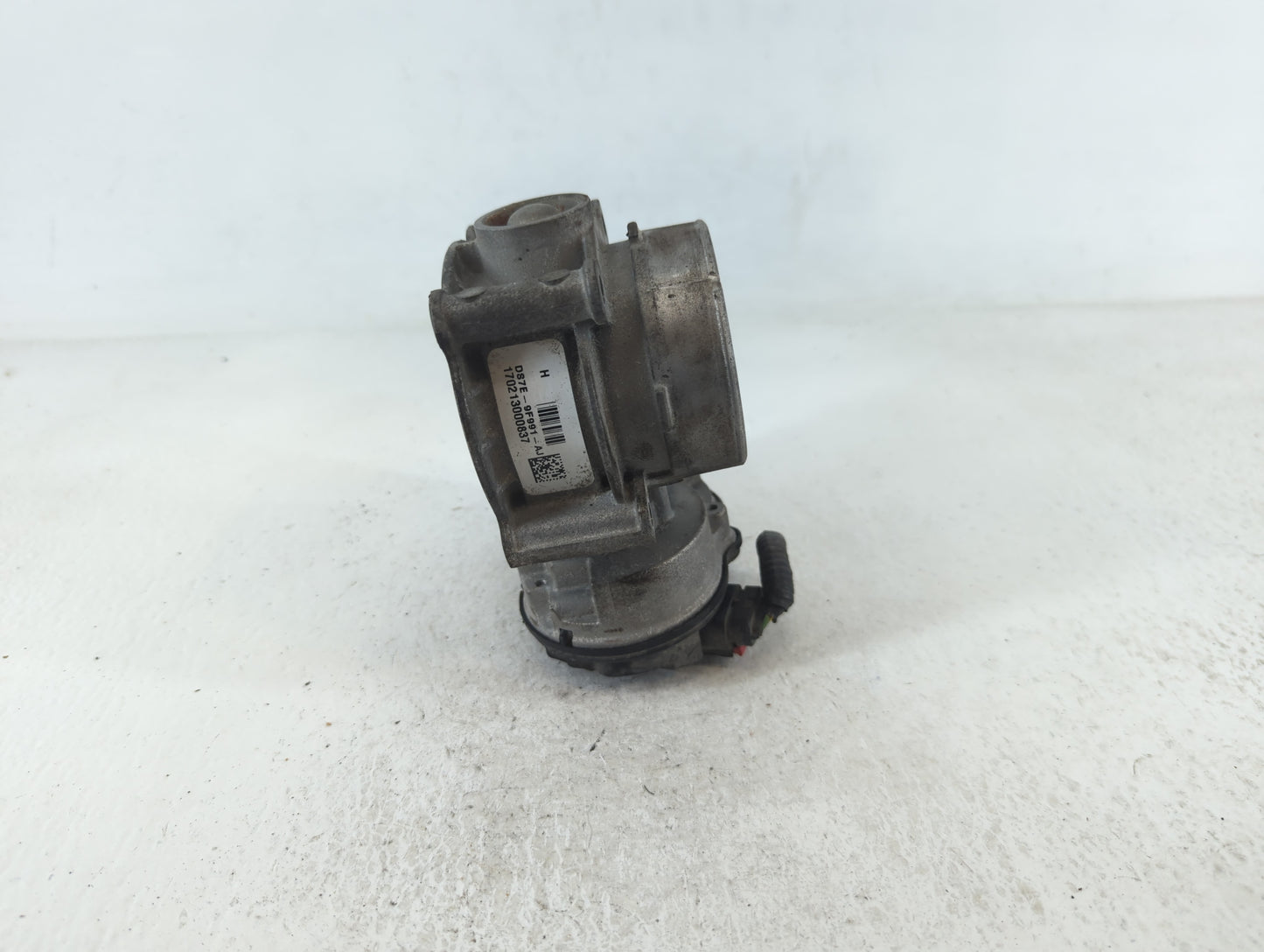 2010-2012 Ford Fusion Throttle Body P/N:DS7E-9F991-AJ Fits Fits 2009 2010 2011 2012 OEM Used Auto Parts - Oemusedautoparts1.