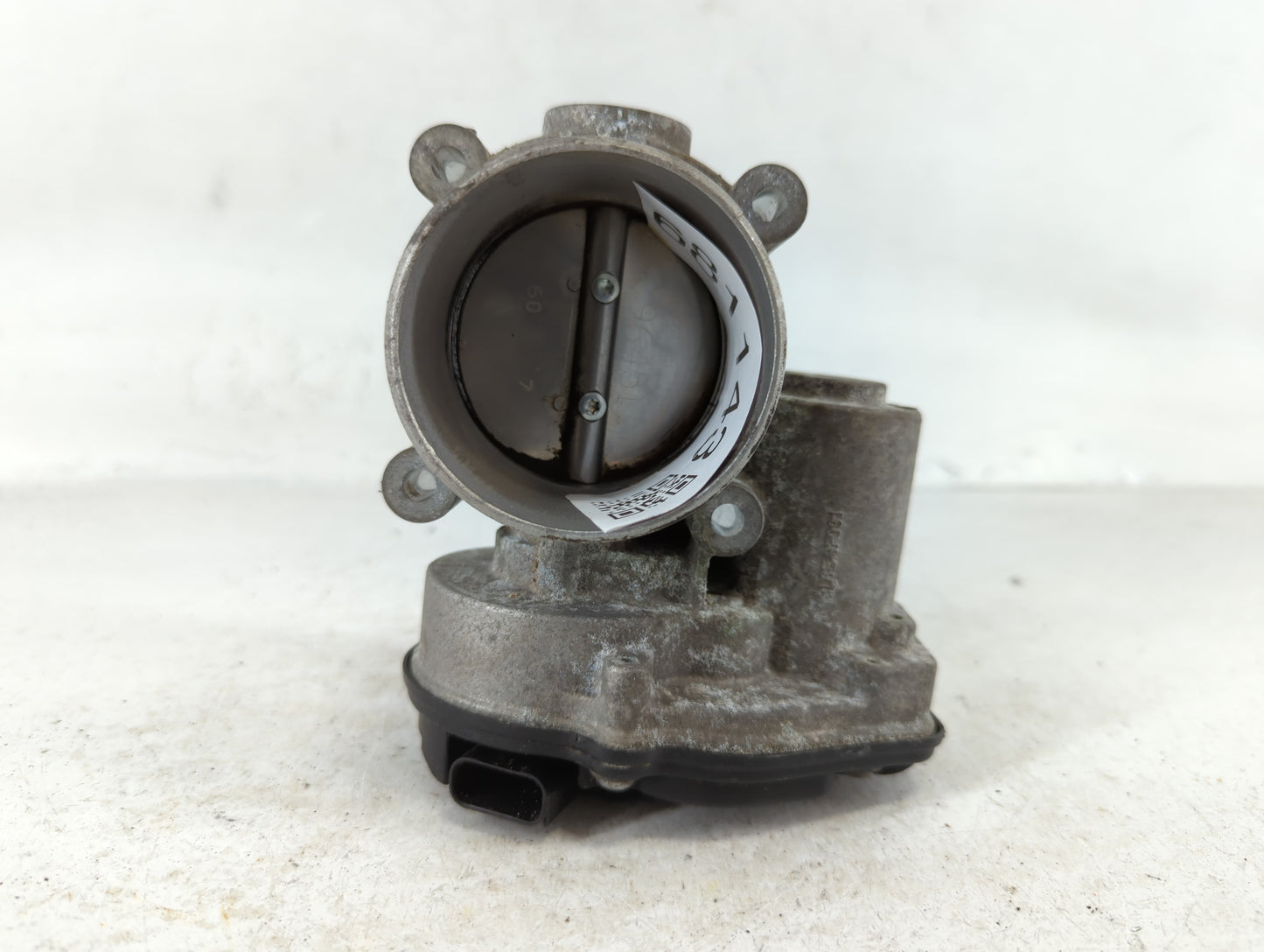 2010-2012 Ford Fusion Throttle Body P/N:9L8E-BF 67M1990, DS7E-9F991-AJ Fits Fits 2009 2010 2011 2012 OEM Used Auto Parts - O