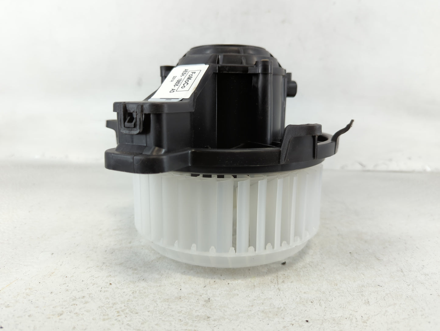 2010-2012 Ford Fusion Heater AC Blower Motor P/N:AE5H-19805-AD Fits Fits 2010 2011 2012 OEM Used Auto Parts - Oemusedautopar