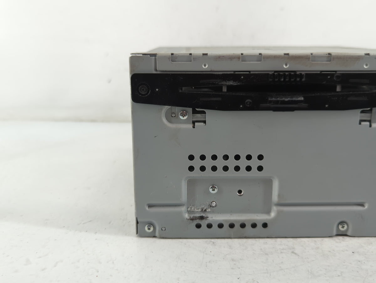 2011-2012 Ford Fusion Radio AM FM Cd Player Receiver Replacement P/N:BE5T-19C107-AB Fits 2011 2012 OEM Used Auto Parts - Oem
