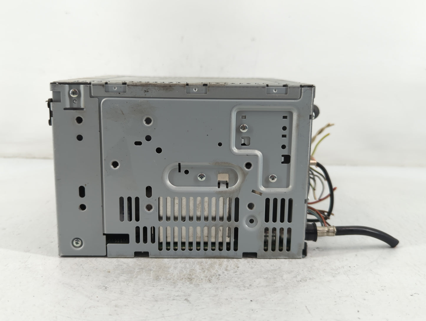 2011-2012 Ford Fusion Radio AM FM Cd Player Receiver Replacement P/N:BE5T-19C107-AB Fits Fits 2011 2012 OEM Used Auto Parts 