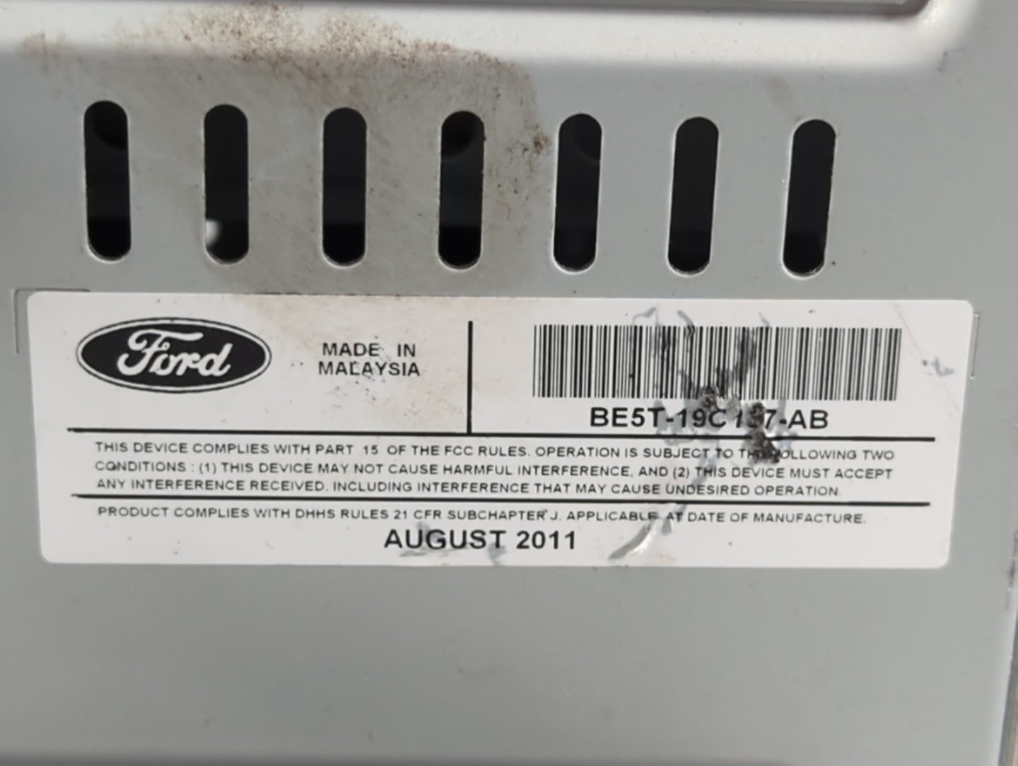2011-2012 Ford Fusion Radio AM FM Cd Player Receiver Replacement P/N:BE5T-19C107-AB Fits Fits 2011 2012 OEM Used Auto Parts 