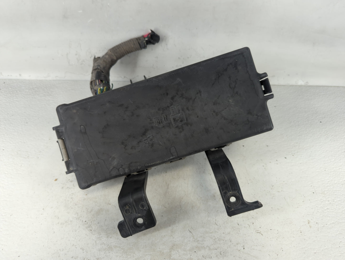 2010-2012 Ford Fusion Fusebox Fuse Box Panel Relay Module P/N:BE5T-14290-H Fits Fits 2010 2011 2012 OEM Used Auto Parts - Oe