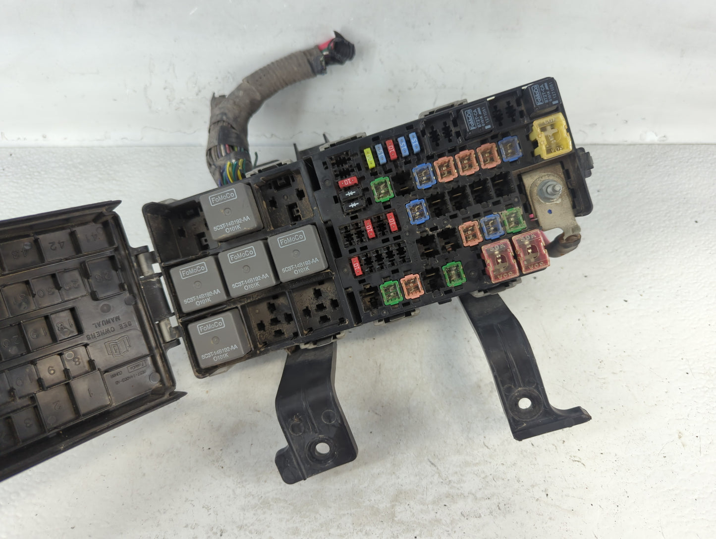 2010-2012 Ford Fusion Fusebox Fuse Box Panel Relay Module P/N:BE5T-14290-H Fits Fits 2010 2011 2012 OEM Used Auto Parts - Oe